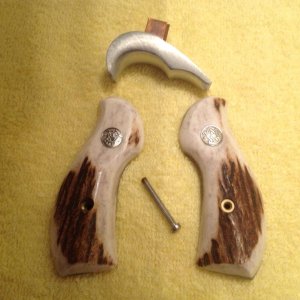 Elk Stag J Frame Round Butt Grips Made by Grashorn Grips with a Tyler T-grip