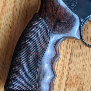 Right grip closeup
