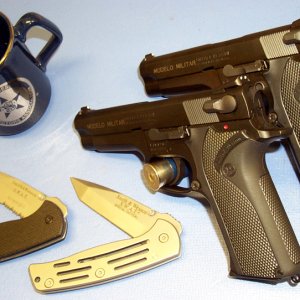 Modelo Militar M5906M