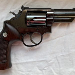 S&W 357 Combat Magnum (Right)