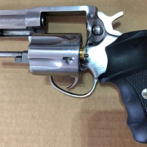 Manurhin model 88 based on Ruger Security Six.
The Manurhin model 88 has side plate to access fire control. The Ruger Security Six fire control drops 