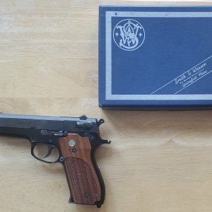 Gun & Box