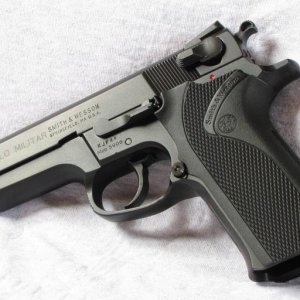 5906 Modelo Militar, KJF44xx.  Made for Central America in 1999, (300) were shipped to Argentina and (20) to Columbia.  Stainless steel with a Melonit