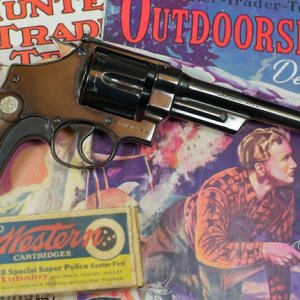 38-44 Outdoorsman SN 408xx w/ Western Box of Super Police 200 gr bullets