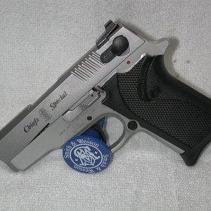 Smith & Wesson CS9