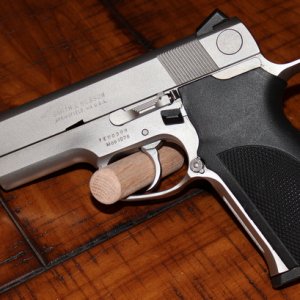 FBI MOD 1076 (One of the first group sent to the FBI for testing)