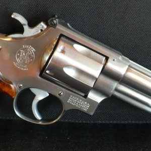 629-1 (pinned barrel) ser. no. N871237 with Cocobolo grips