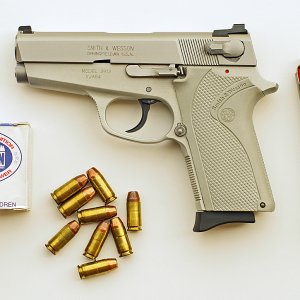 This Model 3913NL is, my opinion, the best discreet carry 9mm pistol ever made by S&W.  This one has tritium sights and has never failed to function p