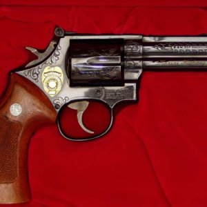Media 'KHP Model 586' in album 'Commemerative and marked Duty Firearms'