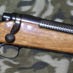 700b